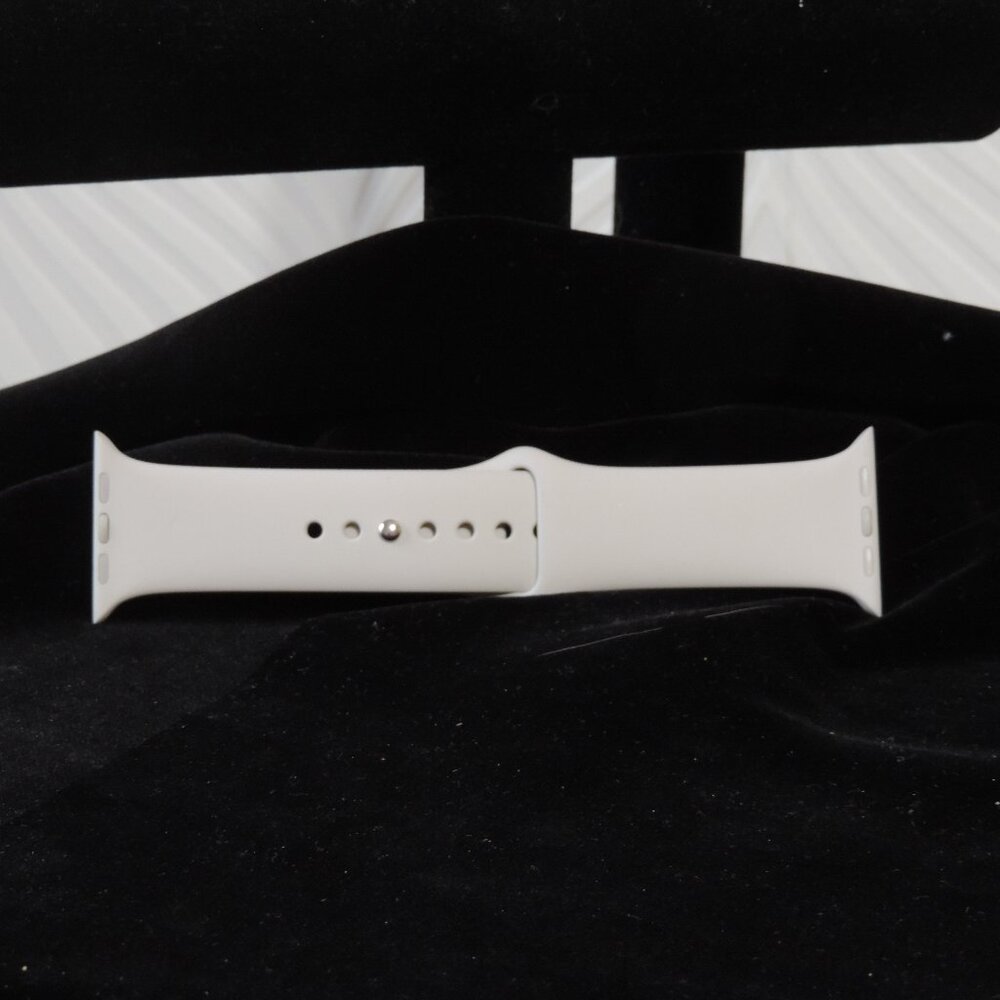 Apple Smartwatch Sport band 45mm in Starlight